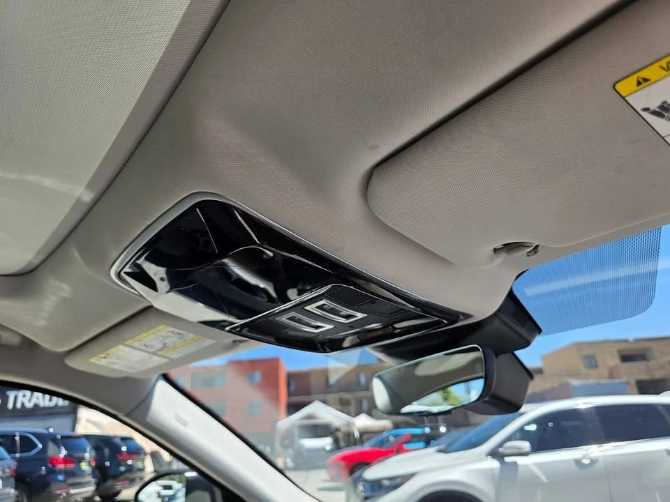2020 Land Rover Range Rover Velar - Image 17 of 20
