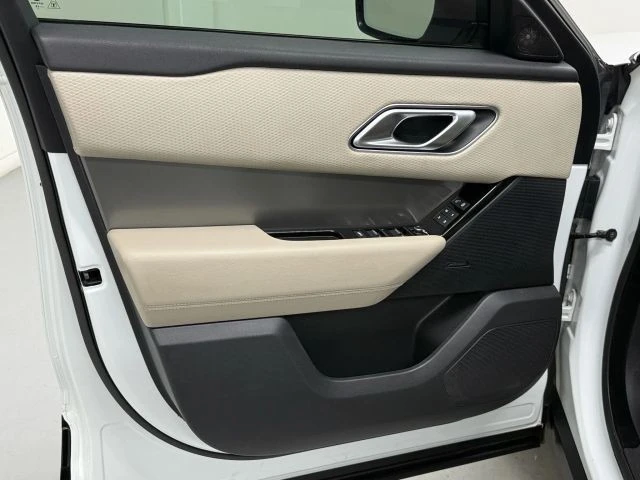 2020 Land Rover Range Rover Velar - Image 20 of 21