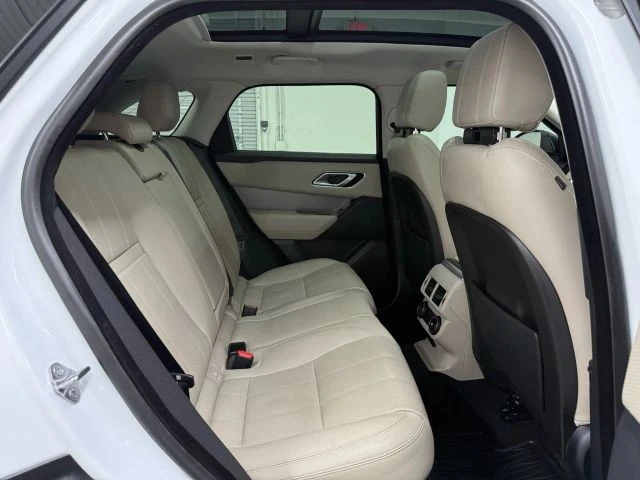 2020 Land Rover Range Rover Velar - Image 17 of 21