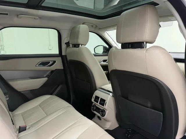 2020 Land Rover Range Rover Velar - Image 14 of 21