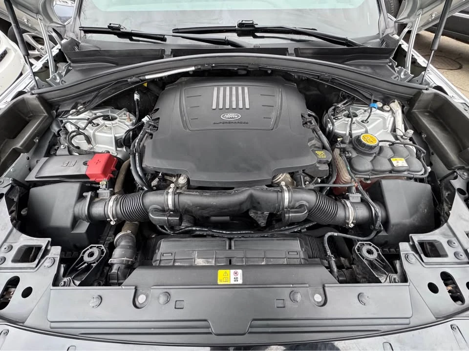 2020 Land Rover Range Rover Velar - Image 19 of 20
