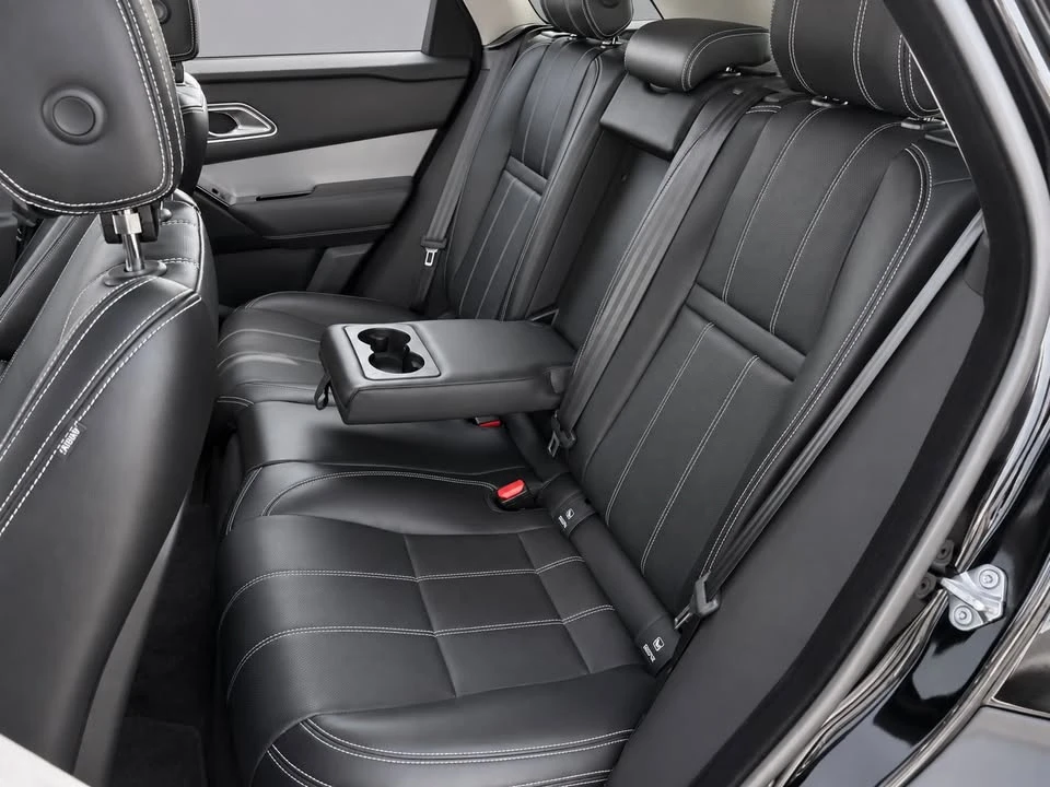 2020 Land Rover Range Rover Velar - Image 14 of 18