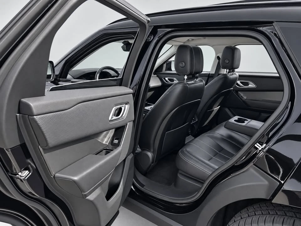 2020 Land Rover Range Rover Velar - Image 13 of 18