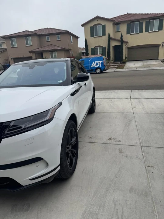 2020 Land Rover Range Rover Velar - Image 2 of 7