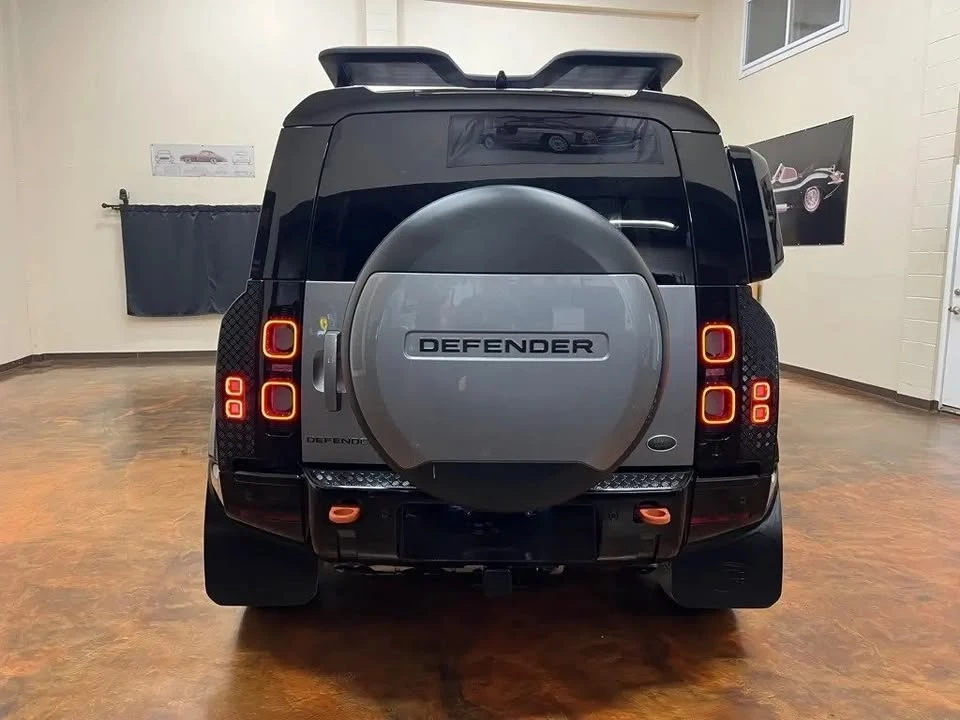 2020 Land Rover Defender L663 - Image 11 of 14