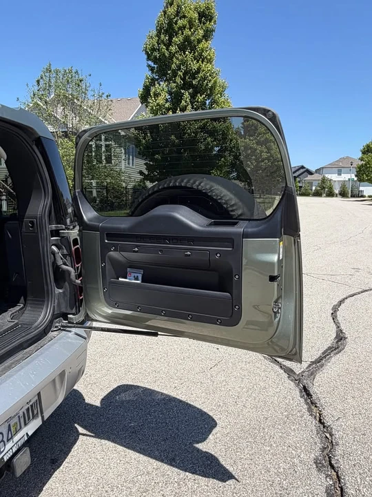 2020 Land Rover Defender L663 - Image 19 of 20