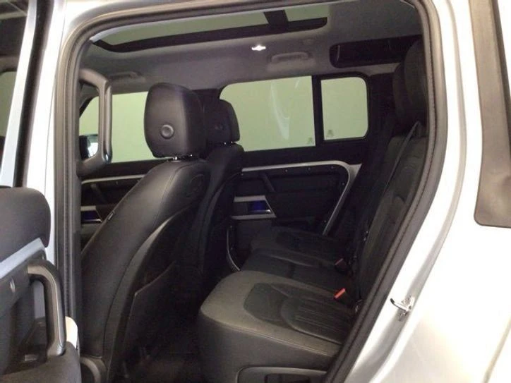 2020 Land Rover Defender L663 - Image 11 of 15