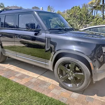 2020 Land Rover Defender P400 7-Seater