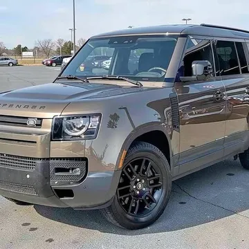 2020 Land Rover Defender SE