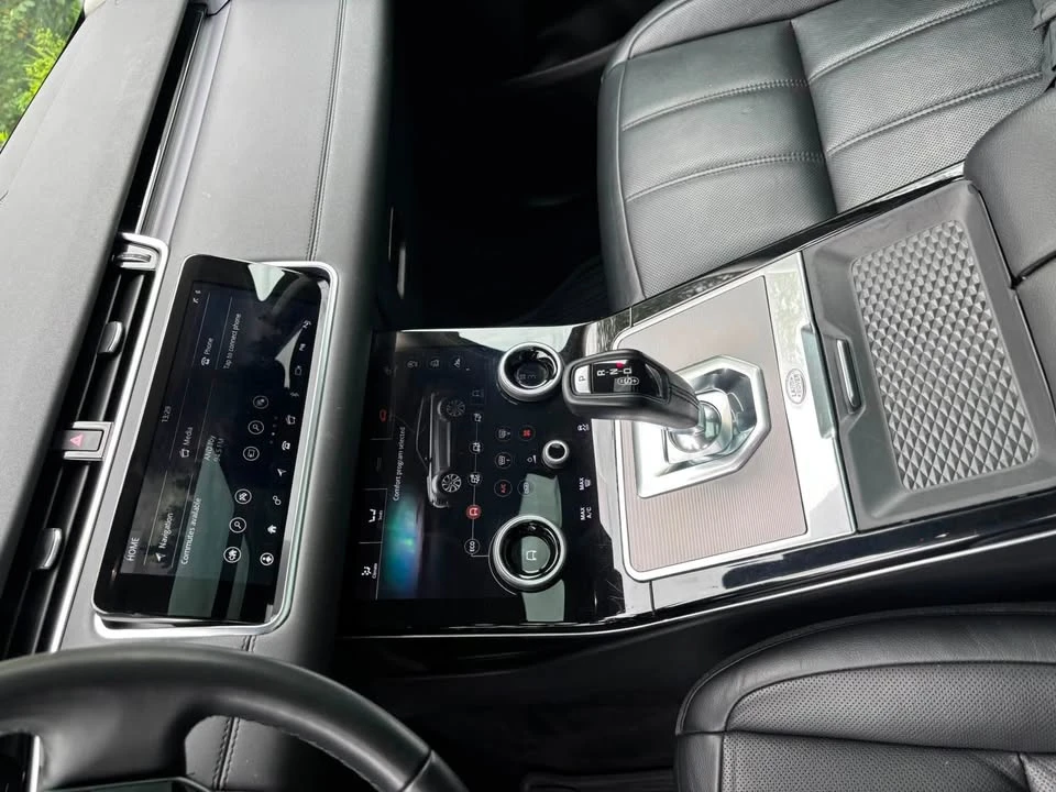 2020 Land Rover Range Rover Evoque 2nd Gen - Image 11 of 13
