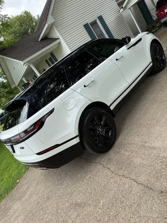 2020 Land Rover Range Rover Velar - Image 3 of 4