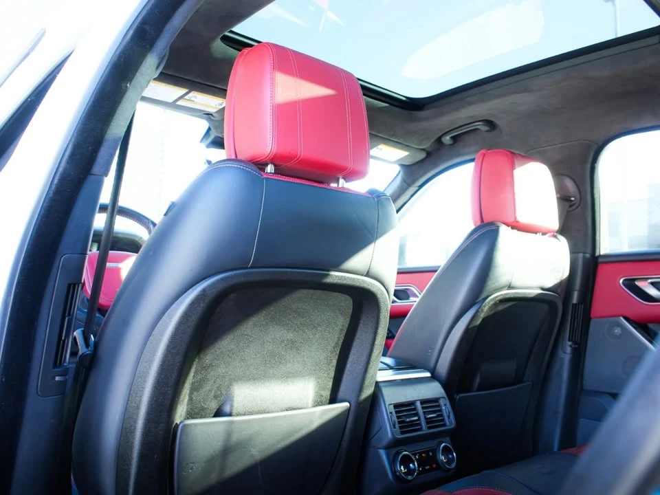 2020 Land Rover Range Rover Velar - Image 18 of 20