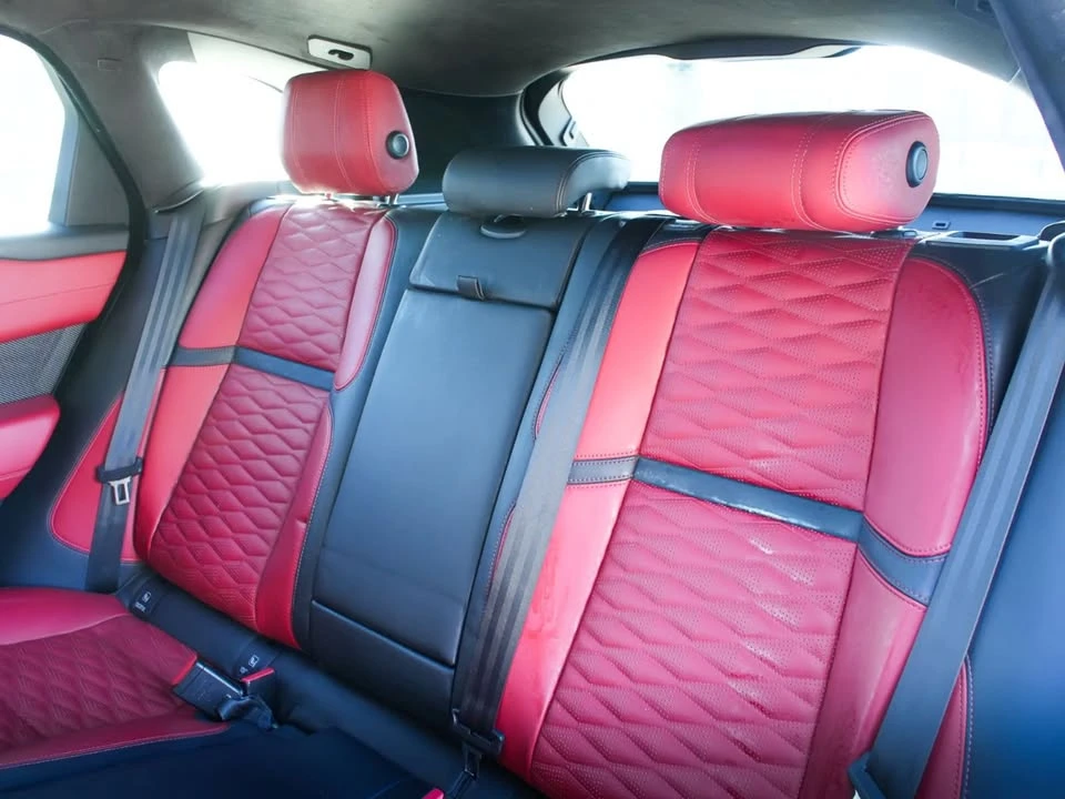 2020 Land Rover Range Rover Velar - Image 19 of 20
