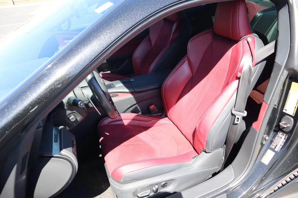 2020 Lexus LC - Image 15 of 20