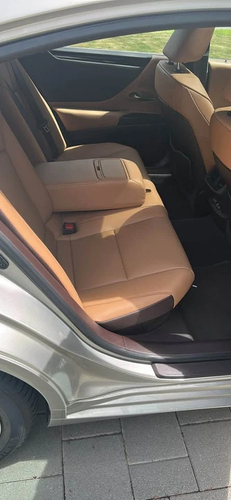 2020 Lexus ES 7th Gen - Image 6 of 6