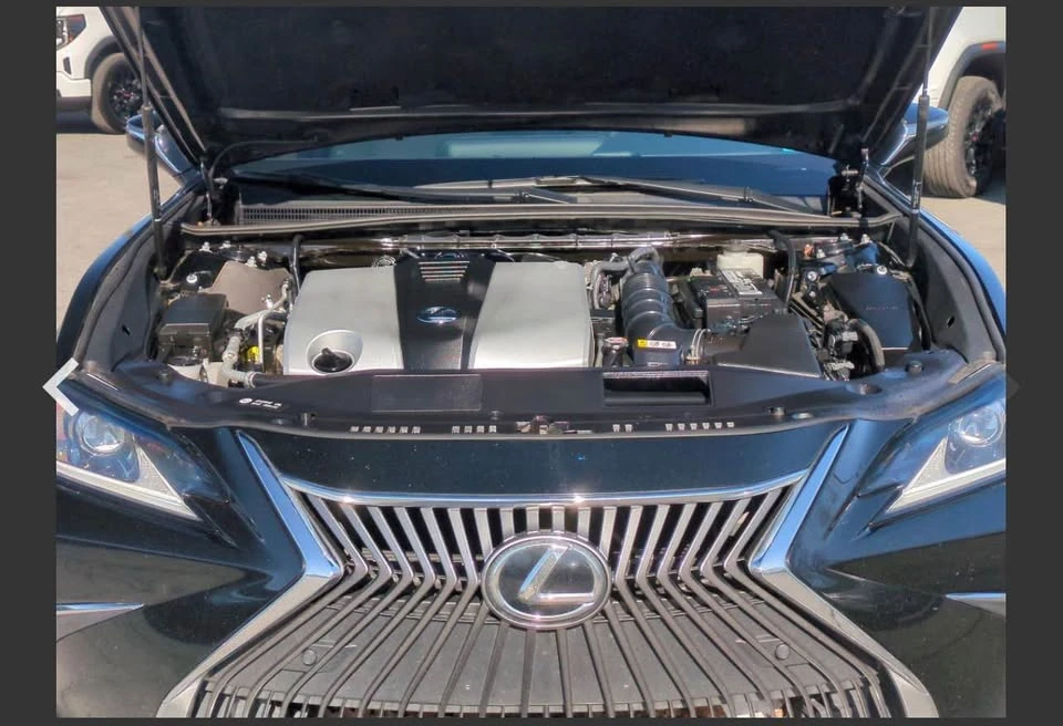 2020 Lexus ES 7th Gen - Image 6 of 7