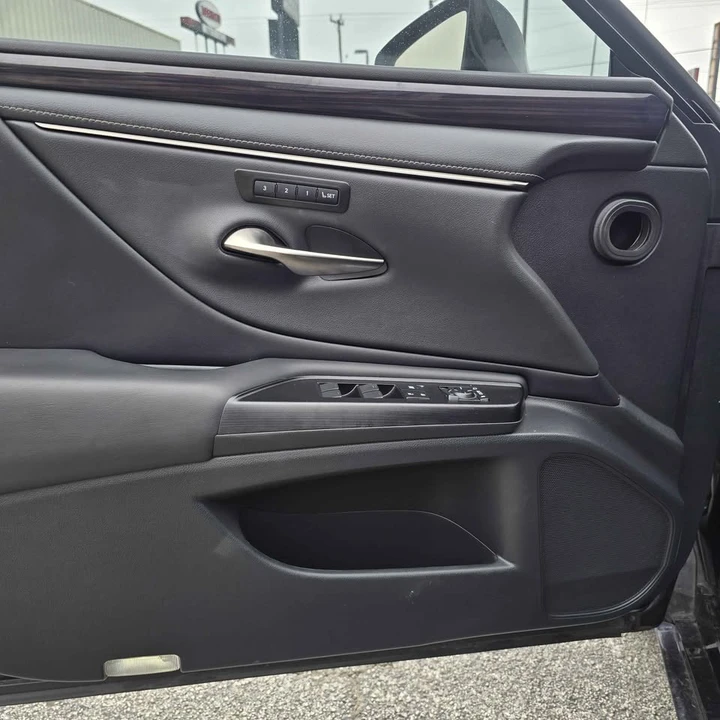 2020 Lexus ES 7th Gen - Image 6 of 20