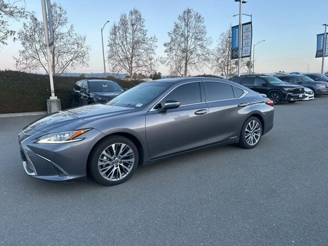 2020 Lexus ES 7th Gen - Image 5 of 5