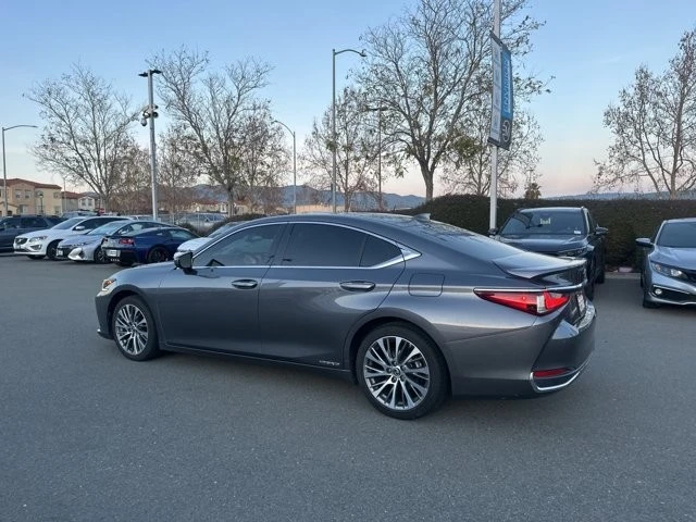 2020 Lexus ES 7th Gen - Image 4 of 5