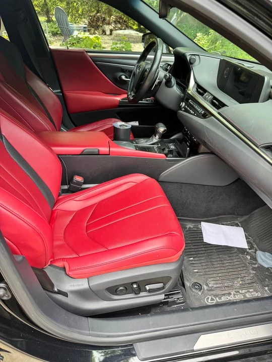 2020 Lexus ES 7th Gen - Image 4 of 4