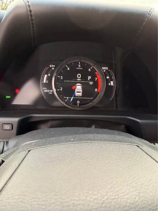 2020 Lexus ES 7th Gen - Image 5 of 11