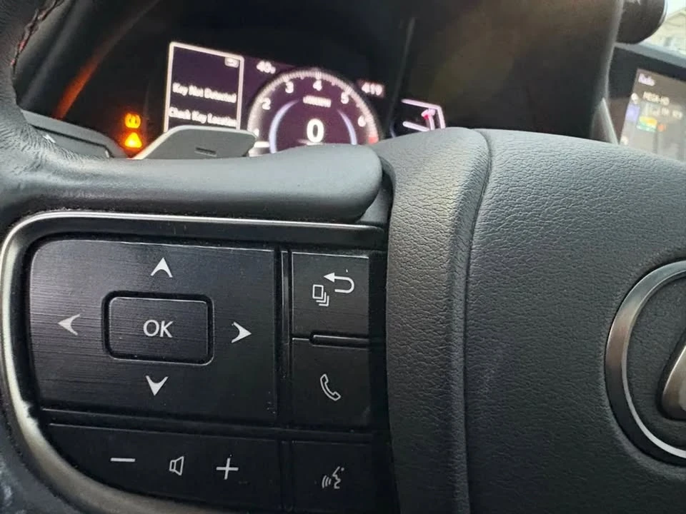2020 Lexus ES 7th Gen - Image 15 of 20