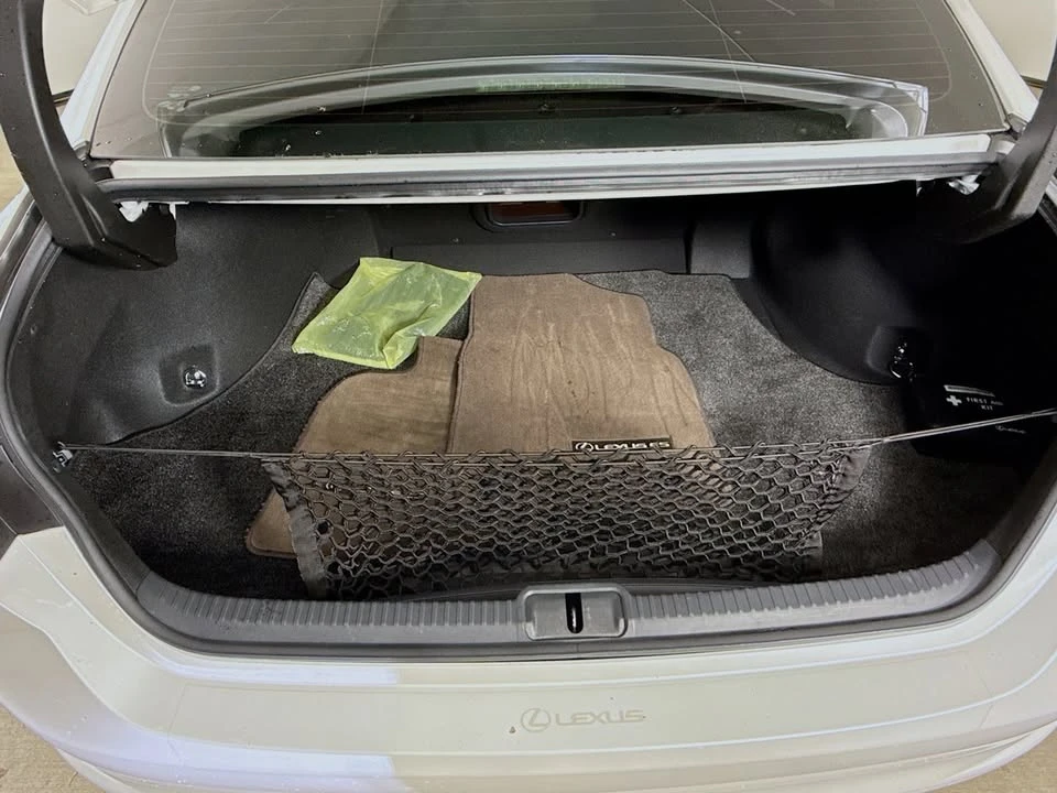 2020 Lexus ES 7th Gen - Image 6 of 19