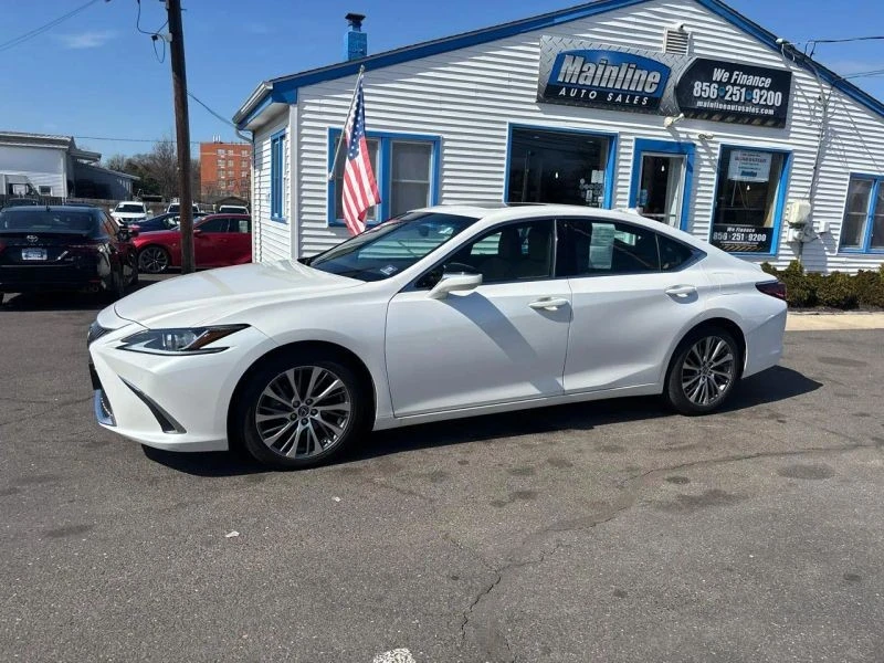 2020 Lexus ES 7th Gen - Image 4 of 12