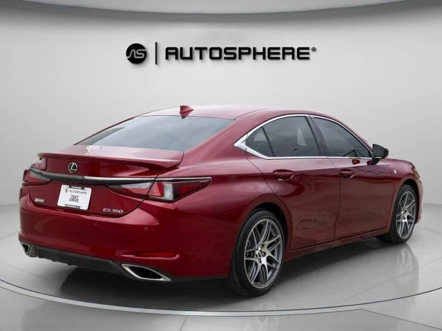 2020 Lexus ES 7th Gen - Image 10 of 21