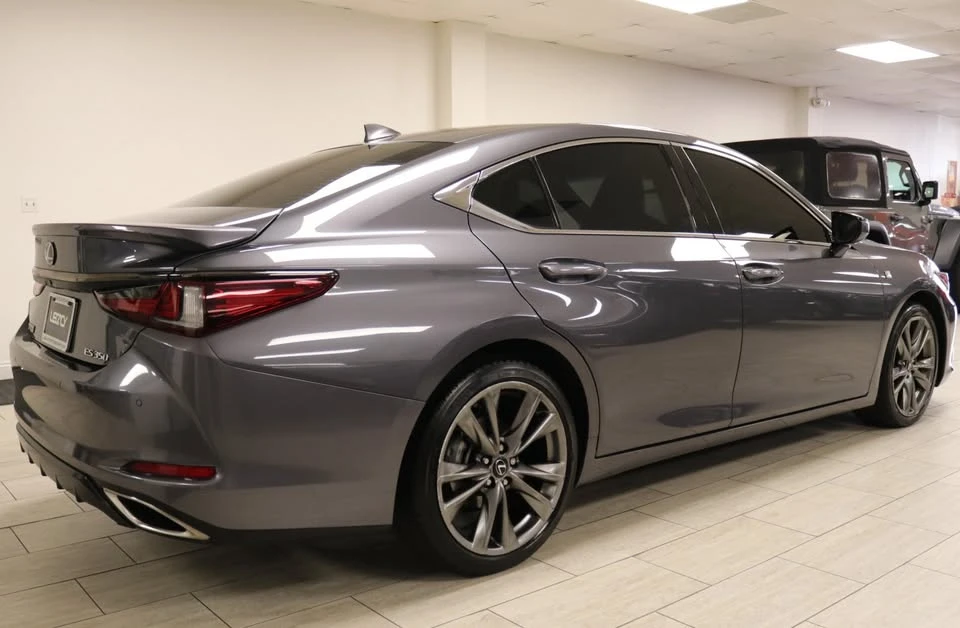 2020 Lexus ES 7th Gen - Image 4 of 20