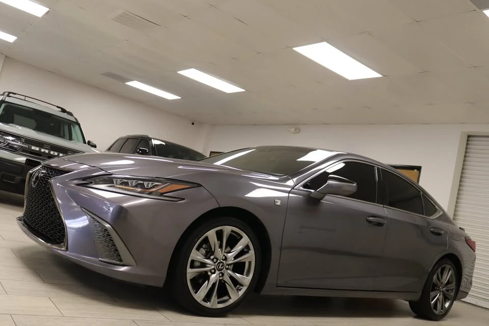 2020 Lexus ES 7th Gen - Image 7 of 20
