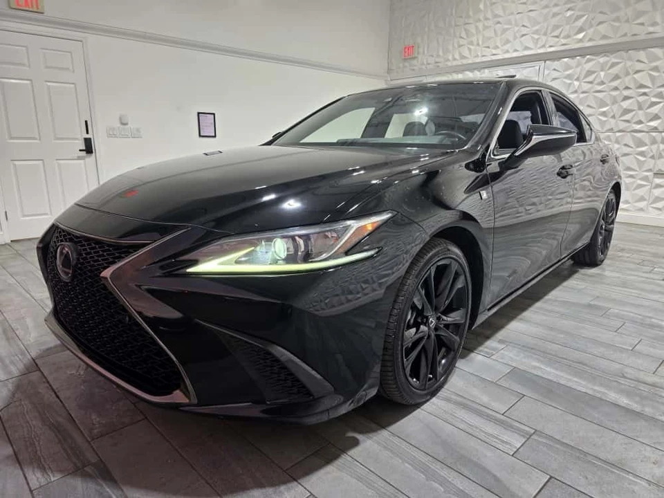 2020 Lexus ES 7th Gen - Image 6 of 21