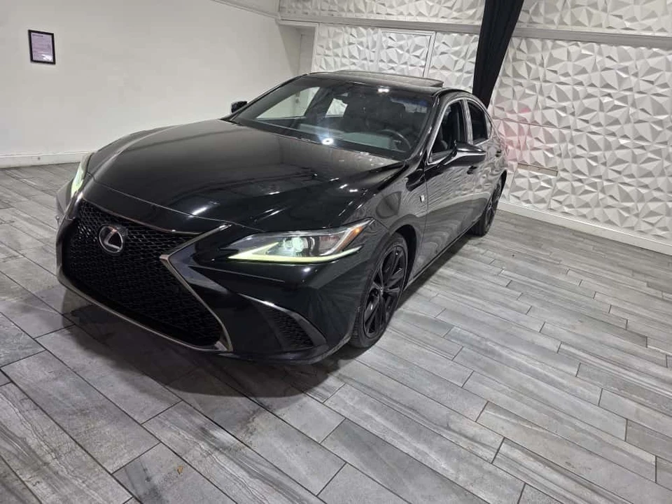 2020 Lexus ES 7th Gen - Image 4 of 21