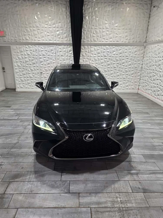 2020 Lexus ES 7th Gen - Image 7 of 21