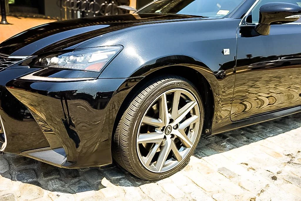 2020 Lexus GS 4th Gen - Image 8 of 20