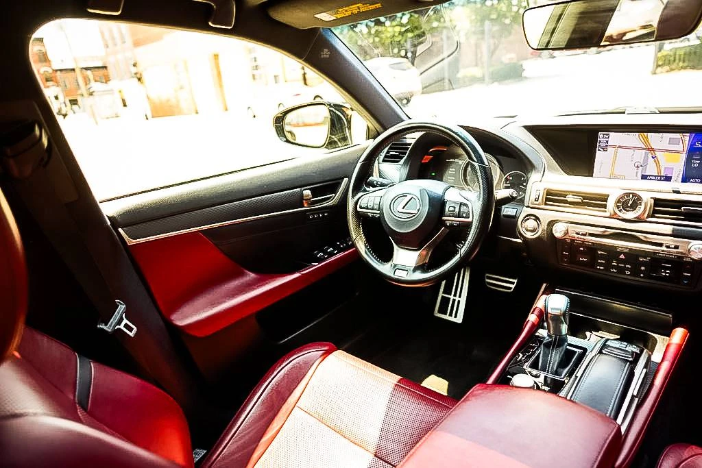 2020 Lexus GS 4th Gen - Image 13 of 20