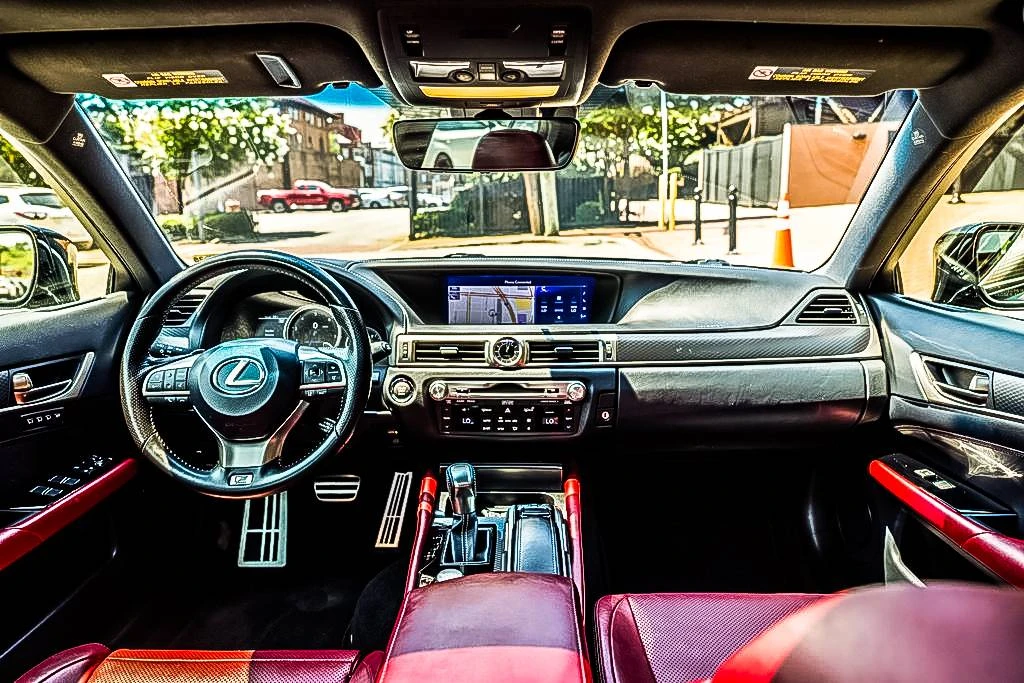 2020 Lexus GS 4th Gen - Image 11 of 20
