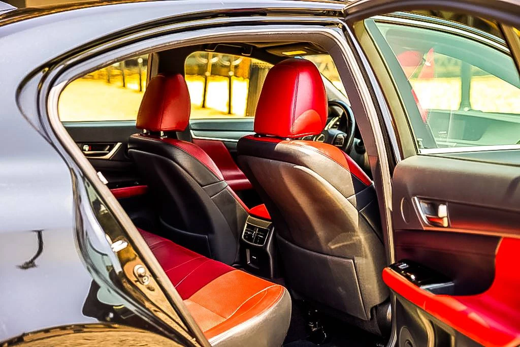 2020 Lexus GS 4th Gen - Image 19 of 20