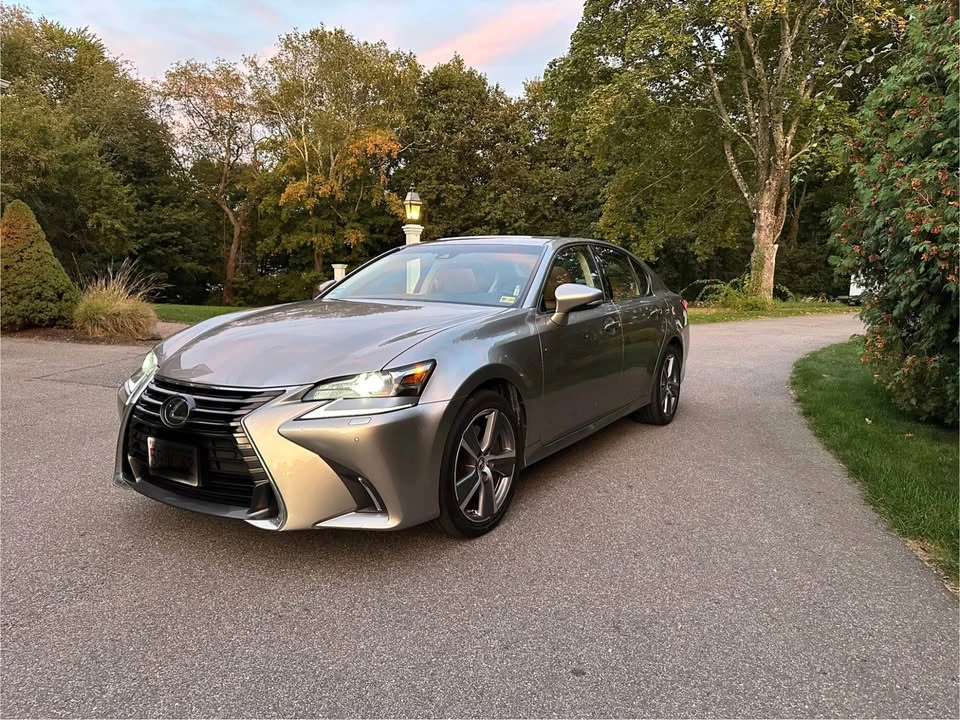 2020 Lexus GS 4th Gen - Image 18 of 19