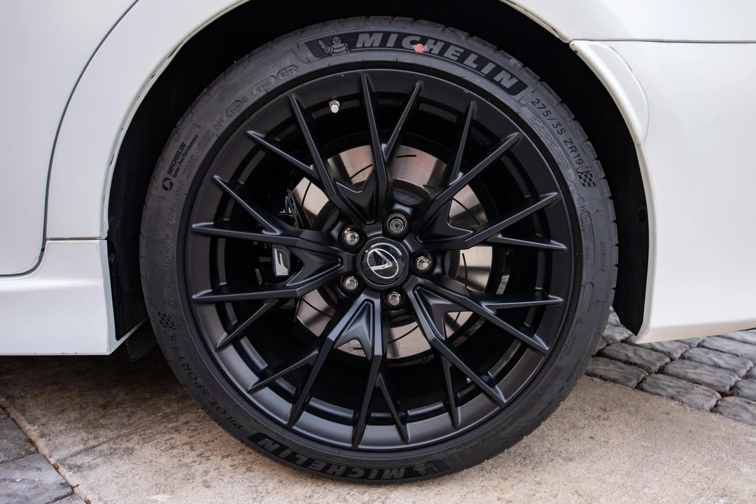 2020 Lexus GS F 4th Gen - Image 28 of 31