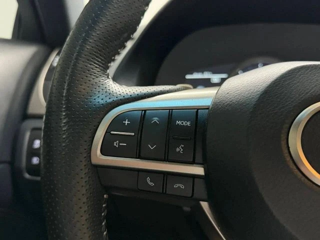 2020 Lexus GS F 4th Gen - Image 27 of 31
