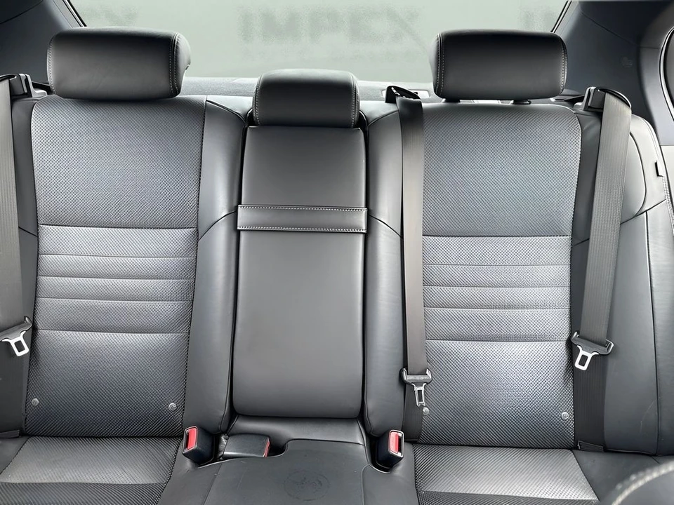 2020 Lexus GS 4th Gen - Image 13 of 31