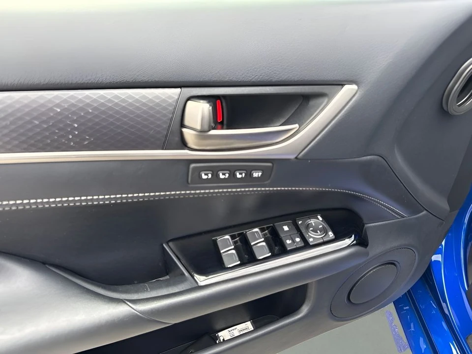 2020 Lexus GS 4th Gen - Image 28 of 31