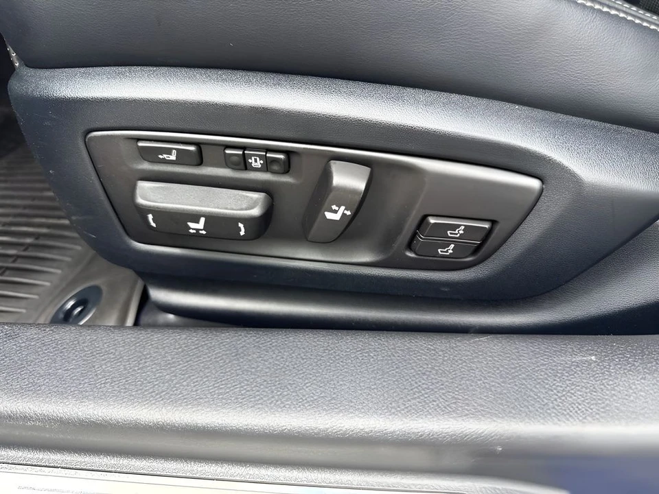2020 Lexus GS 4th Gen - Image 10 of 31