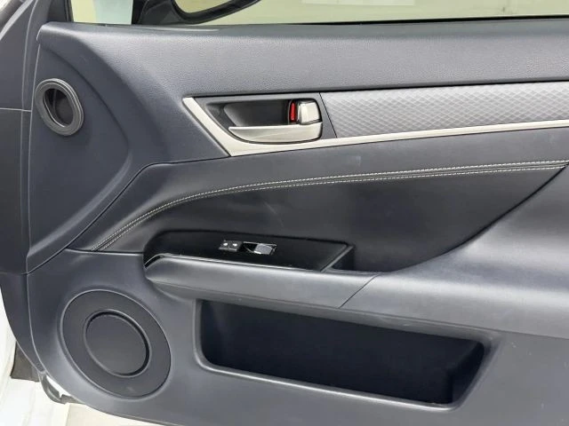 2020 Lexus GS 4th Gen - Image 20 of 31