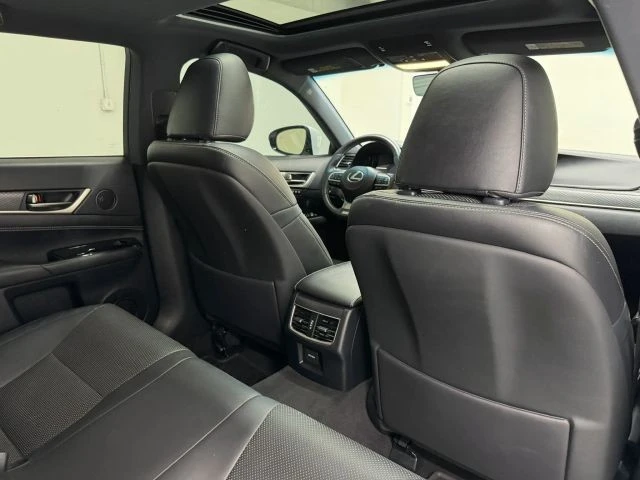 2020 Lexus GS 4th Gen - Image 15 of 31