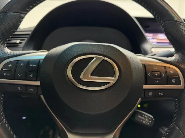 2020 Lexus GS 4th Gen - Image 29 of 31