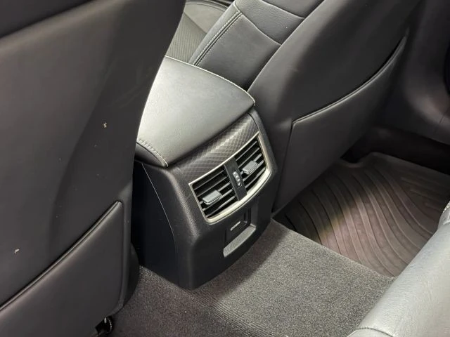 2020 Lexus GS 4th Gen - Image 26 of 31