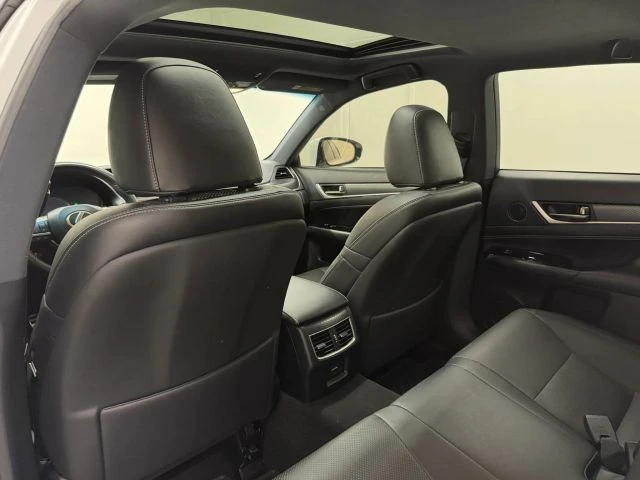 2020 Lexus GS 4th Gen - Image 16 of 31