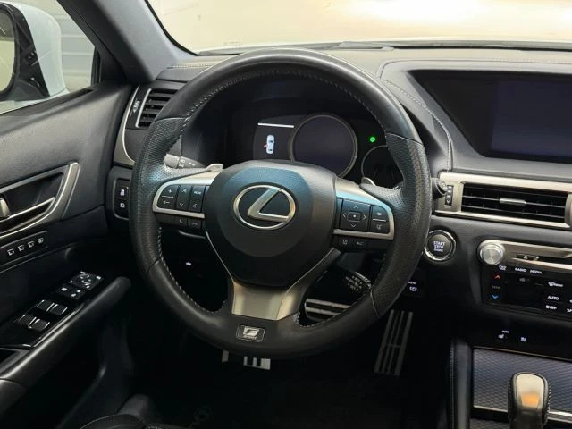 2020 Lexus GS 4th Gen - Image 23 of 31